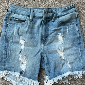 Guess Jean shorts size 25